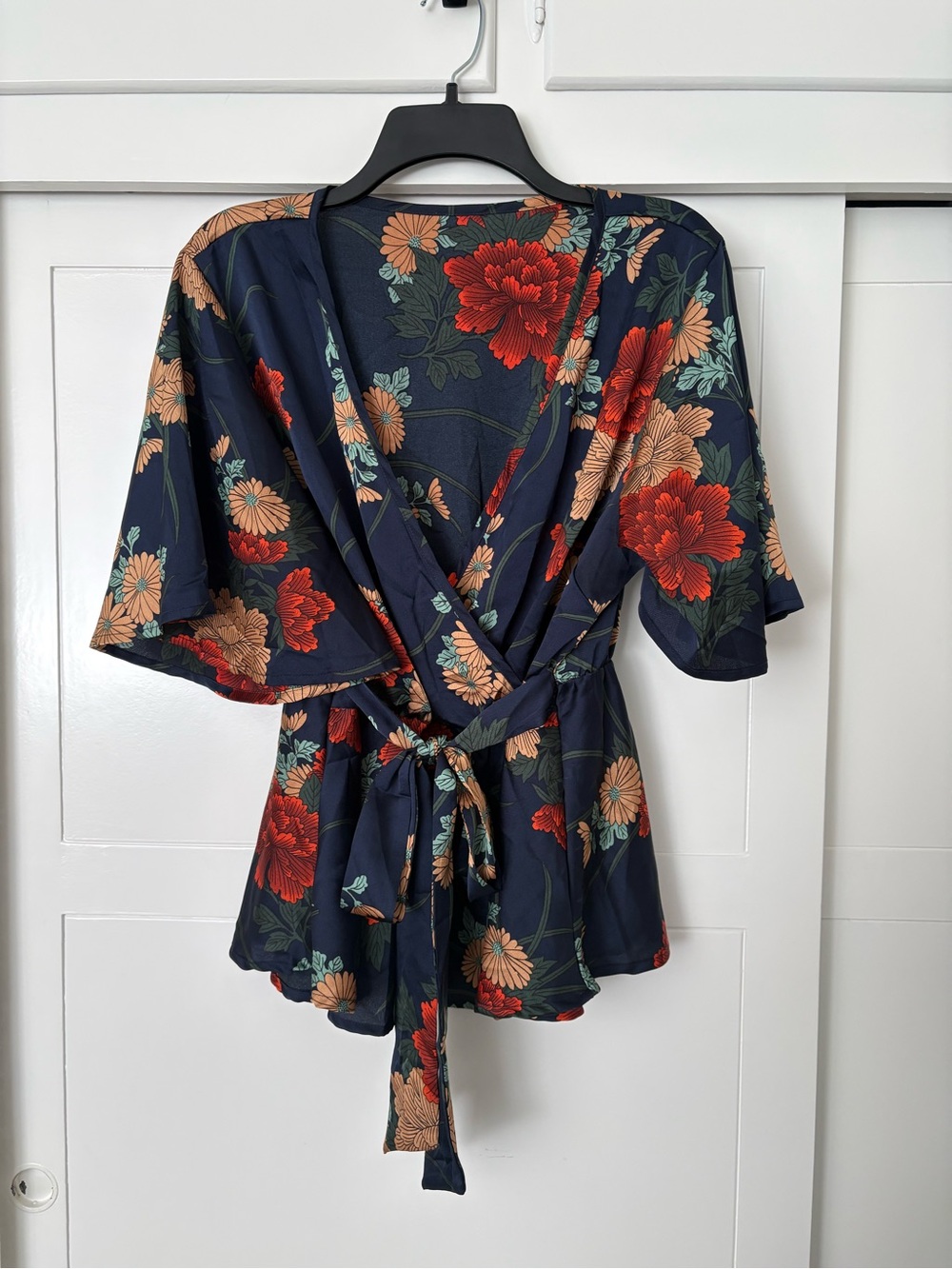Source Unknown Navy Floral Wrap Blouse with Red & Peach Blooms